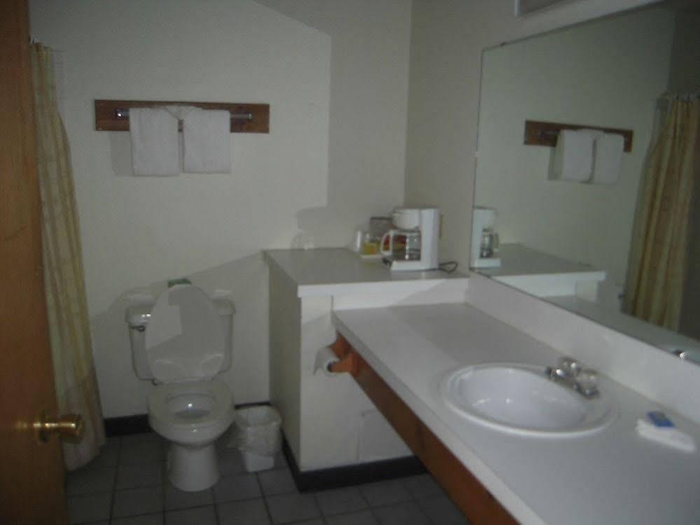 Oak Hill Inn And Suites Tahlequah Ngoại thất bức ảnh