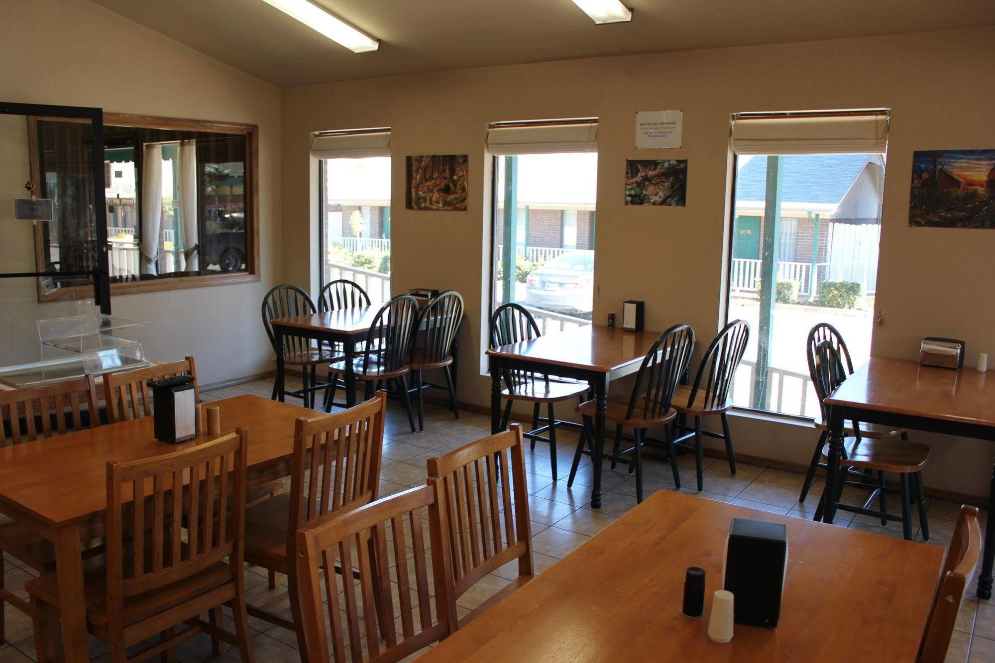 Oak Hill Inn And Suites Tahlequah Ngoại thất bức ảnh