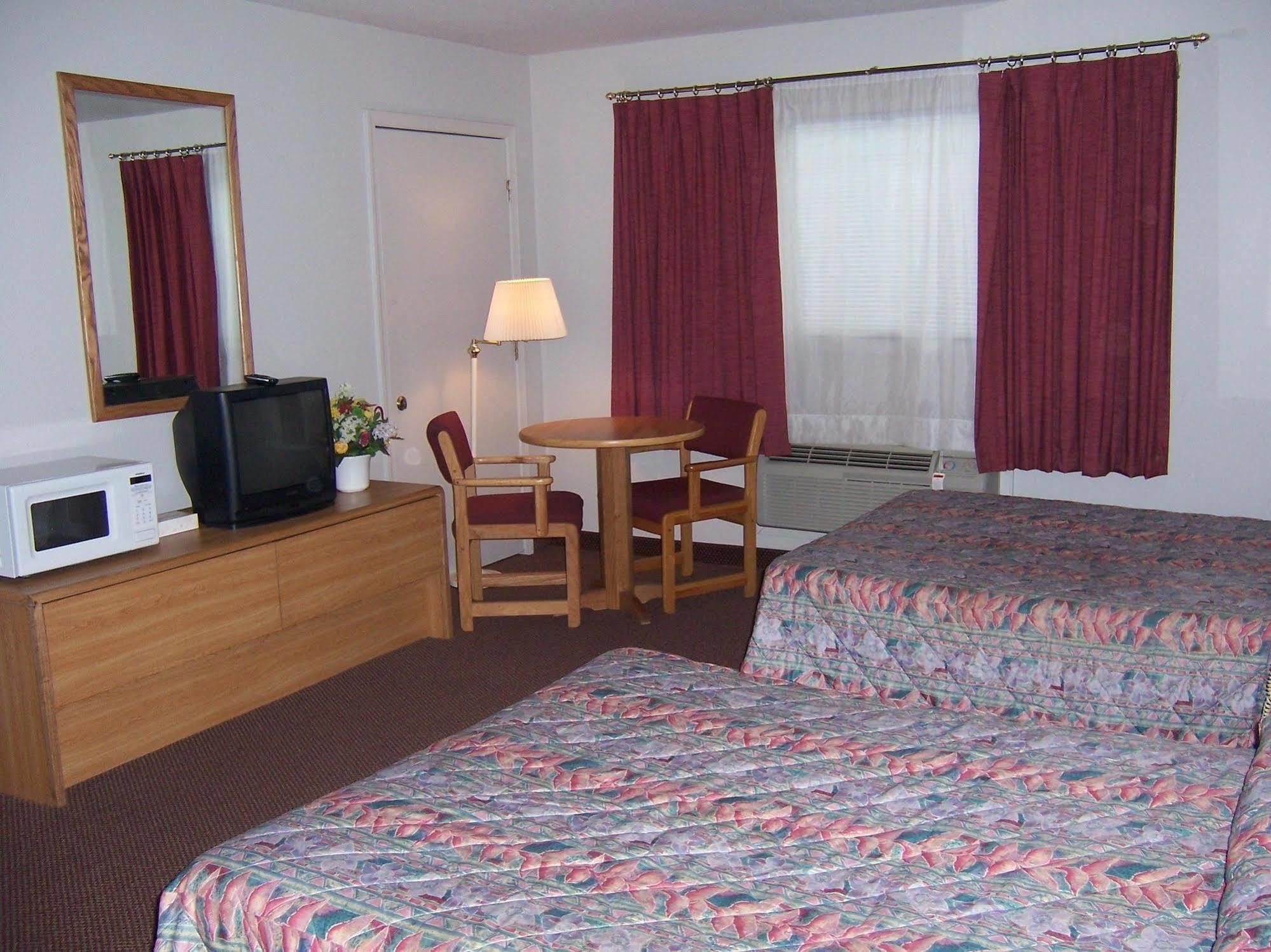 Oak Hill Inn And Suites Tahlequah Ngoại thất bức ảnh